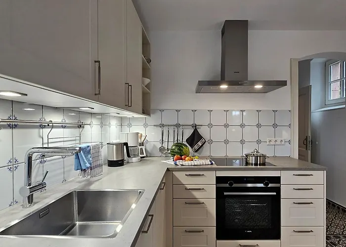 Christina Lindenfels